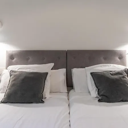 Home-loving Centre Parking *