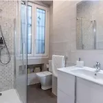 Apartment Prime Location | 4br, 2ba & Parking Bilbao